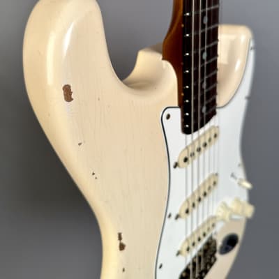 Fender Custom Shop Limited Edition 1964 Stratocaster Relic Super Faded Aged Shell Pink image 4