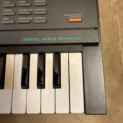 Yamaha Portasound VSS-100 Keyboard synth Sampler Sample 1980s - Black Anthracite Excellent condition in Original Box image 8
