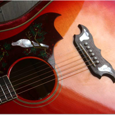 Gibson "Dove Original - Vintage Cherry Sunburst" HARDCASE image 10
