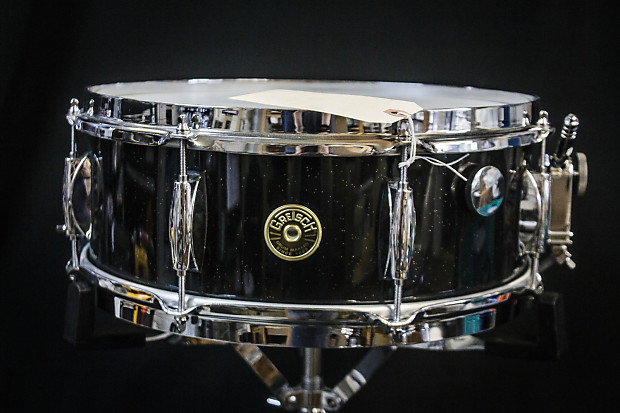 Gretsch broadkaster deals snare drum