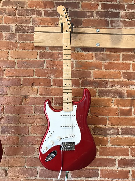 Fender / Player Stratocaster Left-Handed Maple Fingerboard