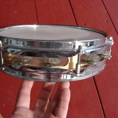 Jungle deals snare drum