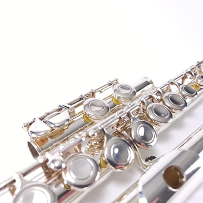 Refurbished Yamaha 221 (~222) Student Beginner Flute +Warranty image 4