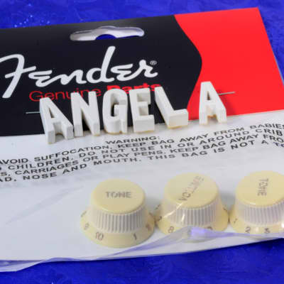 Fender Stratocaster Set Of Three Soft Touch Knobs Aged White, 0992008000 image 1