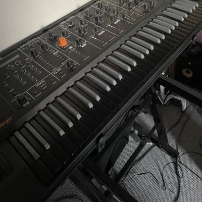 Studiologic Sledge 2.0 Polyphonic Virtual Analog Synthesizer (Black)