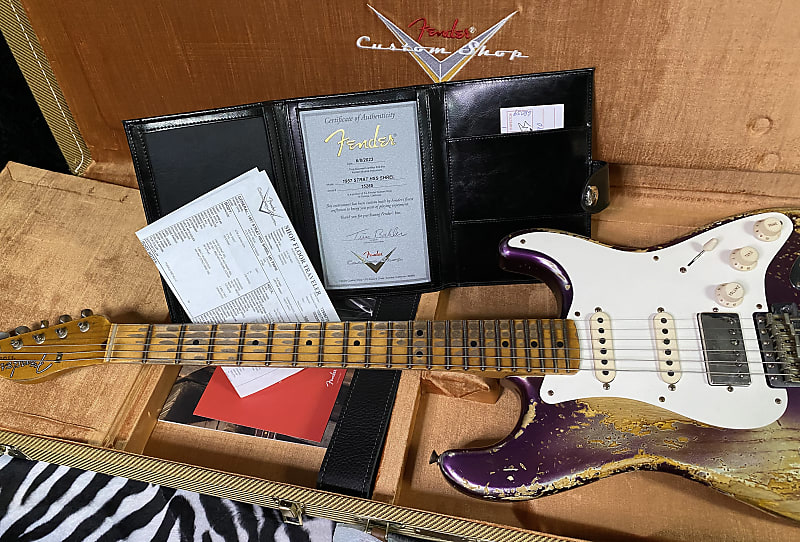 Platinum Fender Custom Shop Limited-Edition Nashville Ash-V