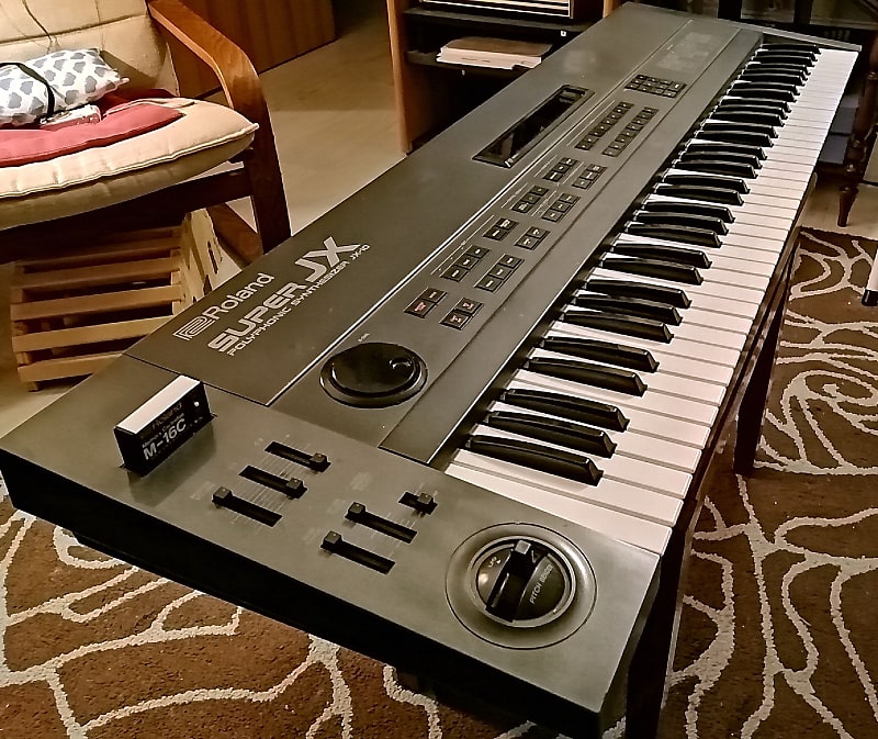 Roland Super JX10 + analog PWM + Retroaktiv MPG70 Reverb