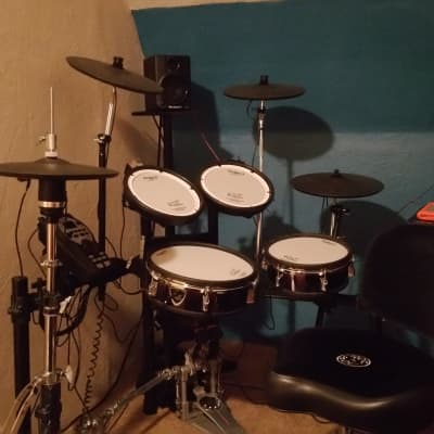 Roland TD-11KV V-Drum Kit with Mesh Pads
