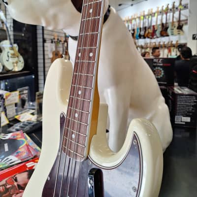 Fender American Vintage II '66 Jazz Bass | Reverb