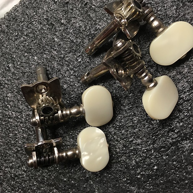 4 new Hofner bass tuners. Fit 1963 thru 65 500/1 and 500/2 Reverb