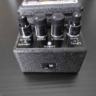 【箱あり品】BOSS FDR-1 '65deluxe reverb amp Boss FDR-1 Fender '65 Deluxe Reverb Amp Pedal | Sweetwater