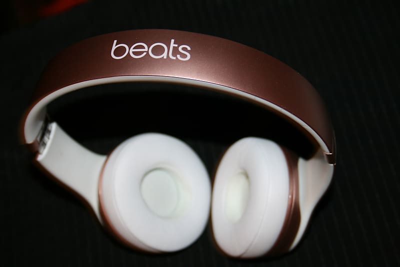 Beats by Dre SoLo 2 Rose Gold image 1