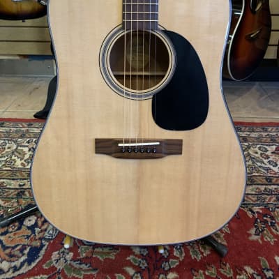 Blueridge BR-40E Contemporary Series Dreadnought with Electronics Natural image 2