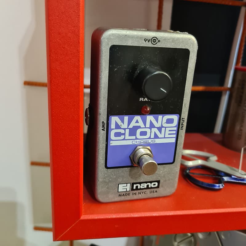 Electro-Harmonix nano clone