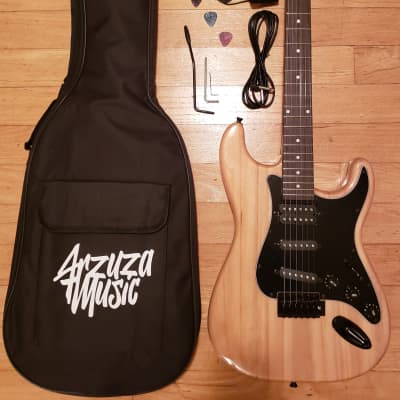 Electric Guitar With Bag and Accessories image 1