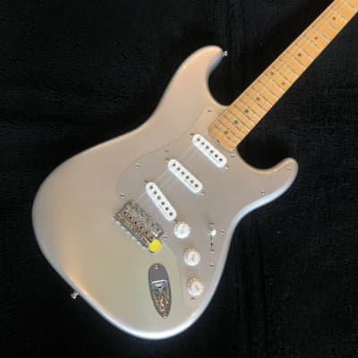 Fender H.E.R. Signature Stratocaster 2020 - 2021 Chrome Glow 7lbs, 15oz MX21506797 image 2