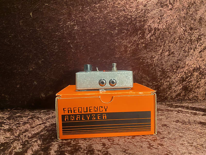 Electro-Harmonix FrEQuency Analyzer Ring Modulator | Reverb