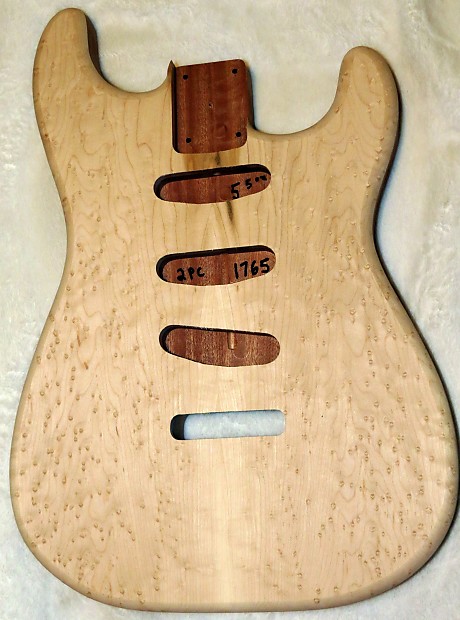 Rear routed top strat body