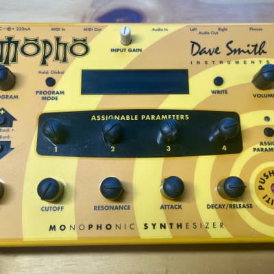 Dave Smith Instruments Mopho Desktop Monophonic Synthesizer 2008 - 2016 - Yellow