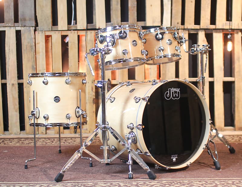 DW Performance Natural Lacquer Drum Set - 18x22,8x10,9x12,14x16 - #4