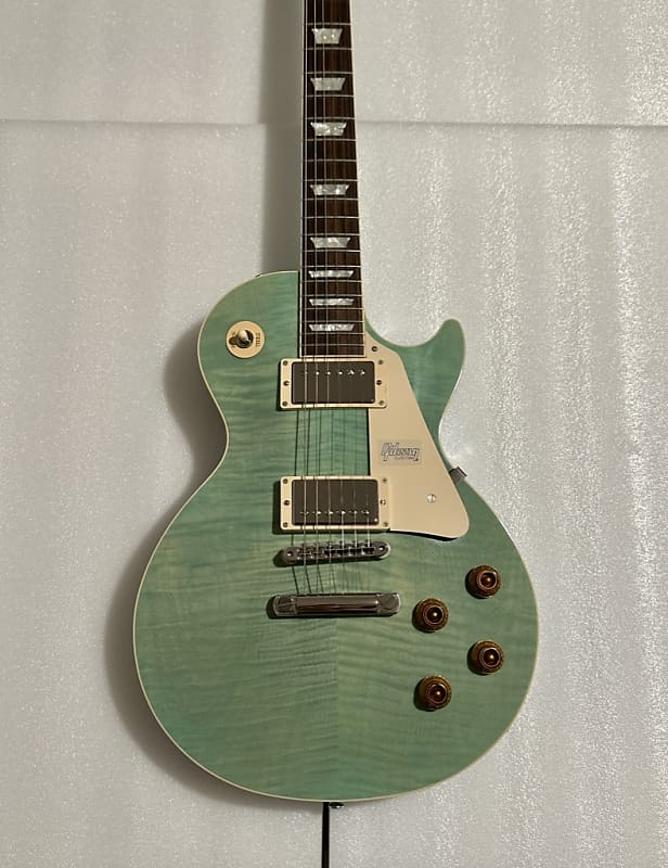 Gibson Custom Shop Les Paul Standard in rare Translucent Mint