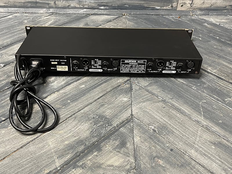 Used Drawmer MX30 Dual Gated Compressor Limiter Rack Mount