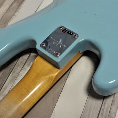 Fender Time Machine 1963 Precision Bass Journeyman Relic -  Aged Daphne Blue image 14