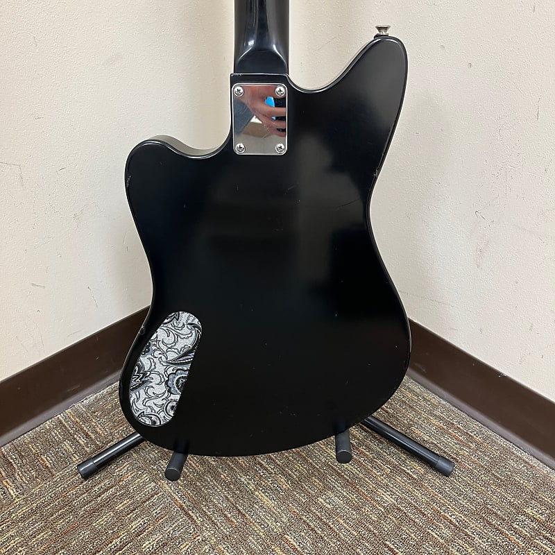 Moniker Zuma USA Electric Guitar Black w/ Paisley Pickguard Moniker Zuma USA Electric Guitar Black w/ Paisley Pickguard