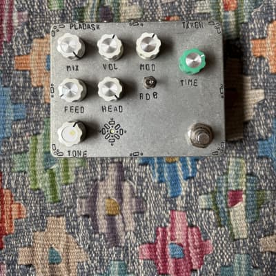 Reverb.com listing, price, conditions, and images for pladask-elektrisk-taken