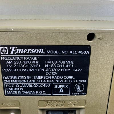 Emerson XLC450A 4.5 B&W Portable Tv Stereo fm-am Radio Stereo Cassette Recorder image 8