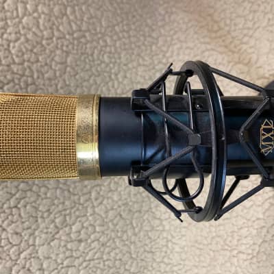 MXL V69 M EDT Mogami Edition Large Diaphragm Tube Condenser Mic