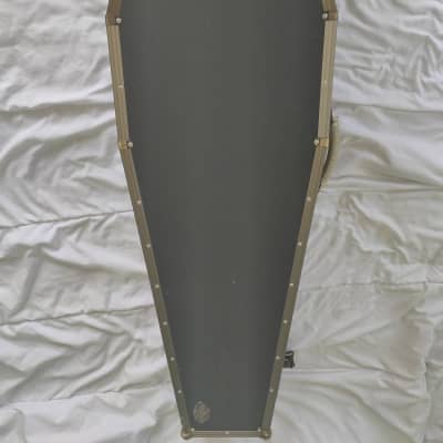 Warwick casket guitar case WCK 10706 B/R/SB image 6