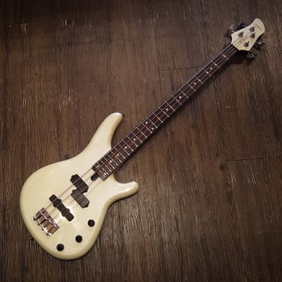 品質のいい Yamaha MB-55 Guitar Bass Electric Japan 1994 Bass