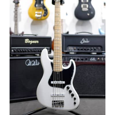 Alleva Coppolo LM5 Deluxe(Ash Body) White w/Matching Headstock image 1