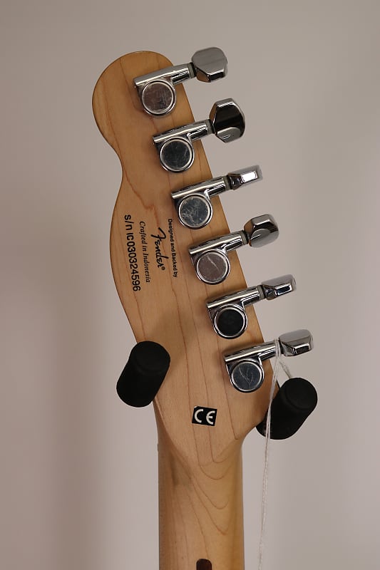 Squier Standard Telecaster with Rosewood Fretboard - Black