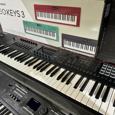 Roland Fantom 7 76-Key Workstation Keyboard 2019 - Present - Black