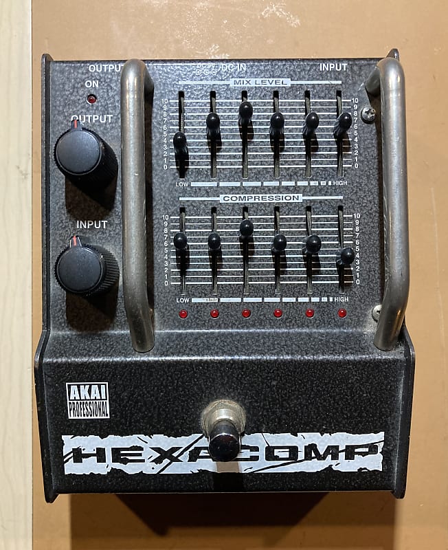 Akai Hexacomp