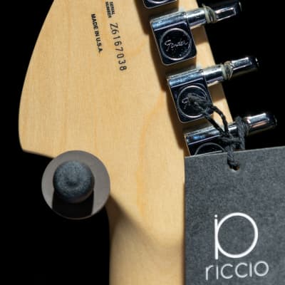 Fender Highway One Stratocaster | 3-Color Sunburst - maple fingerboard | electric guitar image 9