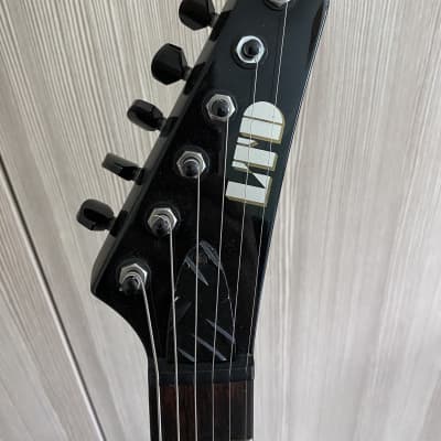 2002 ESP LTD EX-351D Diamond Plate Explorer. Includes LTD hardcase image 6