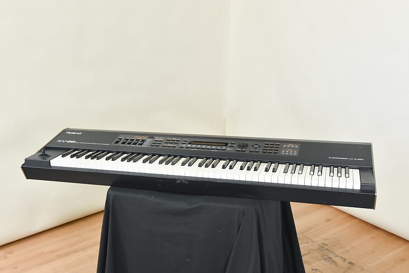 Roland XV88 128Voice Expandable Synthesizer CG00W7A Reverb