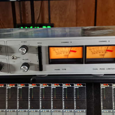 Urei 1178 Stereo Peak Limiter | Reverb
