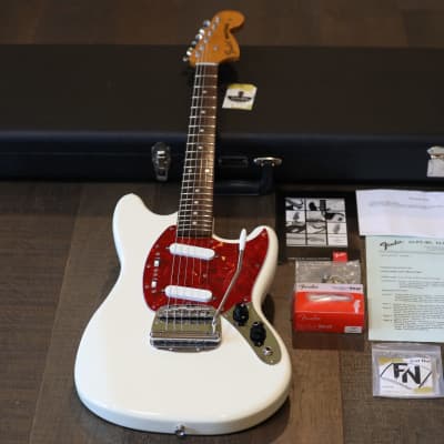 Fender Traditional Series 60s Mustang Solid Body Electric Guitar Olympic White + OHSC image 1