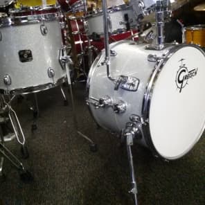 Gretsch Drums Catalina Club Street 4pc Drumset  Silver Sparkle image 2