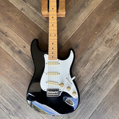 Fender Squier Stratocaster made in Japan comes with a hard for sale