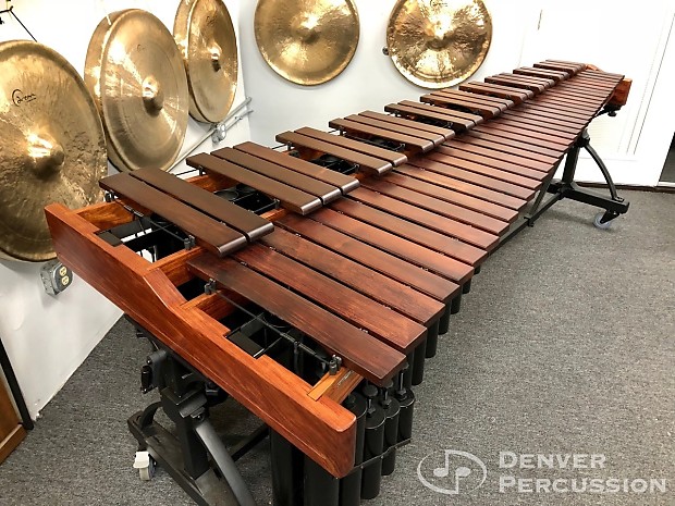 Majestic M8650H Rosewood 5 Octave Marimba