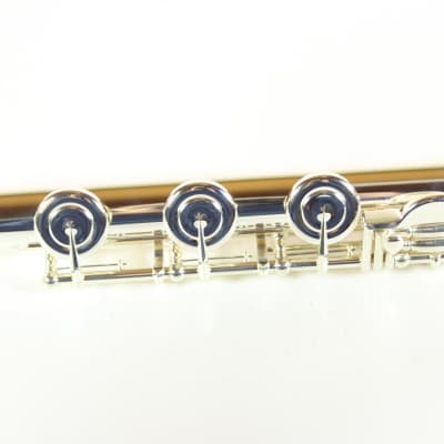 Yamaha Model YFL-462H Advanced Solid Silver Flute - Offset G, B Foot, Pointed Key Arms MINT CONDITIO image 4