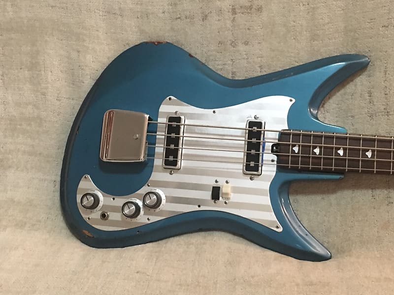 Teisco EB-220 Bass 1960's Metallic Blue Finish Short Scale Shark Fin Made  In Japan + Gig Bag