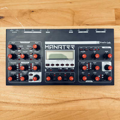 Fred's Lab Manatee 16ボイスシンセサイザー