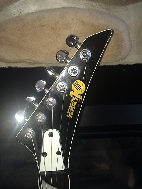 Series 10 best sale stratocaster