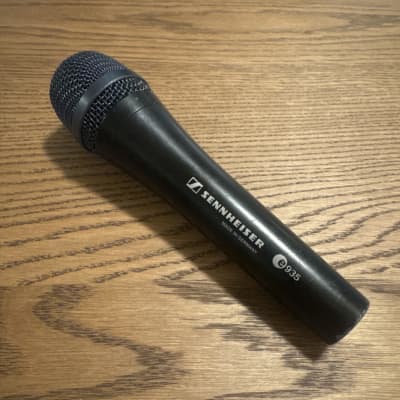 Shure Beta 58 vs Sennheiser e935 - Gearspace Shure Beta 58 vs Sennheiser e935 - Gearspace